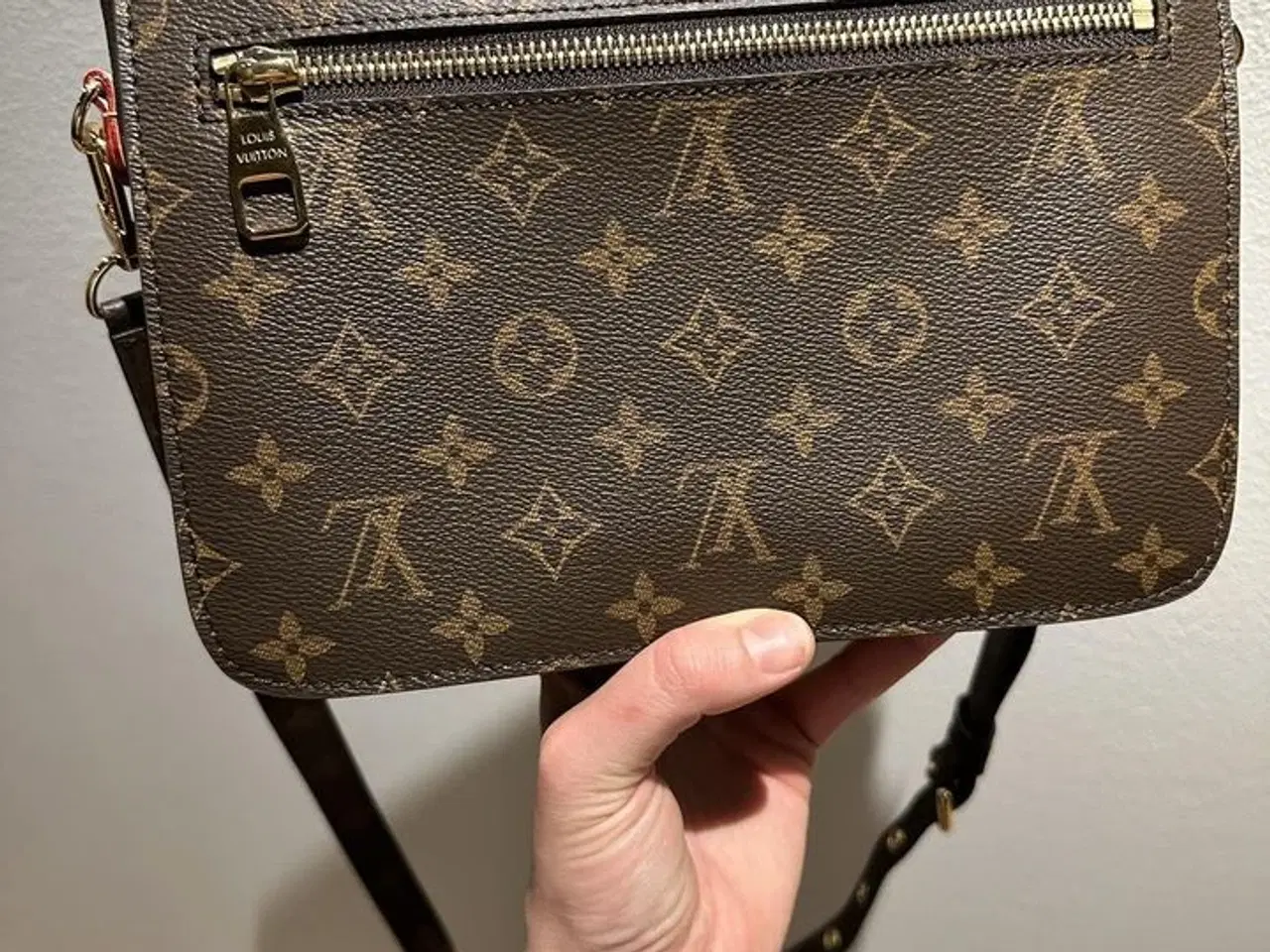 Billede 2 - Sælger min Louis Vuitton Pochette Métis