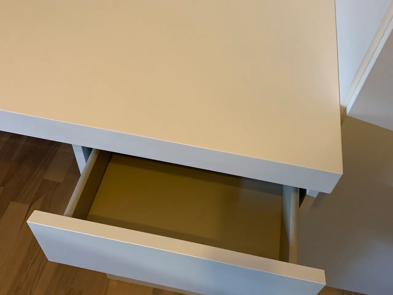 Billede 2 - Skrivebord 
