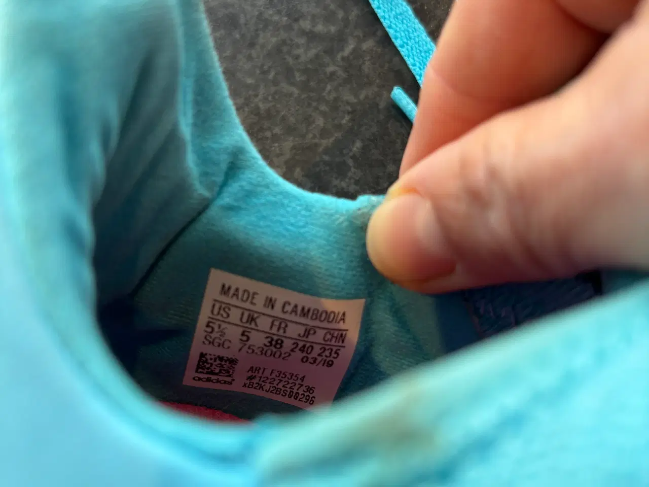 Billede 4 - Adidas indendørssko - str. 38