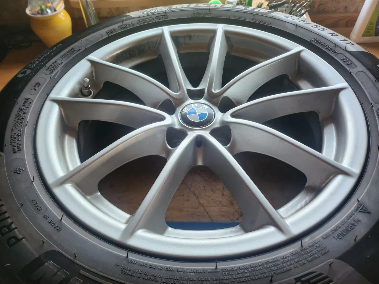 Billede 1 - Flotte 17" originale BMW alu fælge m. Michelin dæk