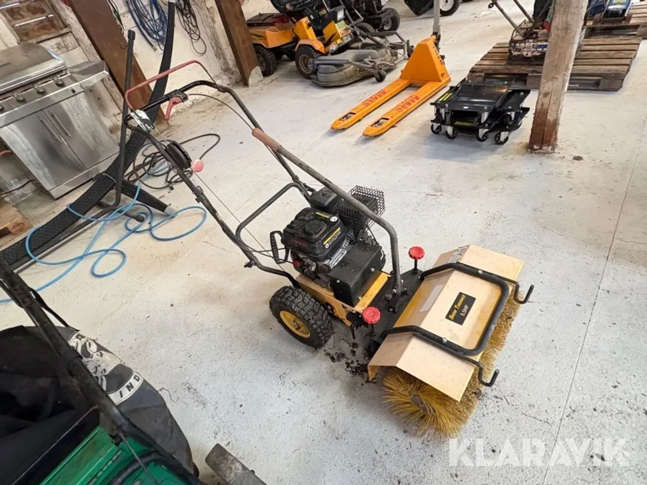 Billede 2 - Fejemaskine Snow thrower