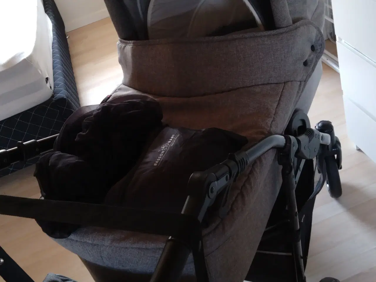 Billede 3 - Barnevogn basson Nordic lite