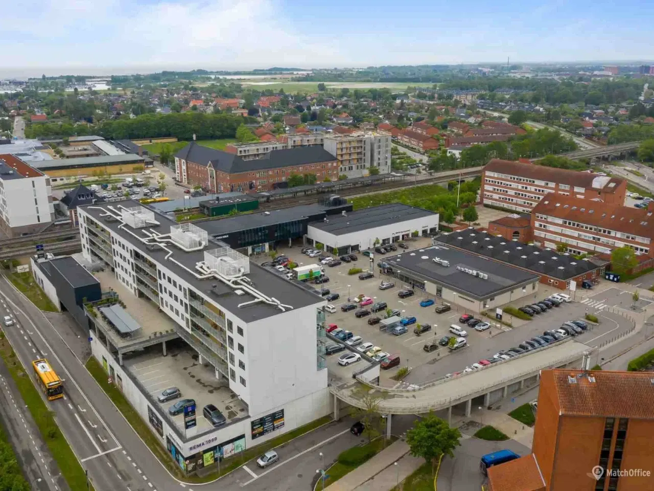 Billede 1 - Går du med drømmen om egen butik i et attraktivt indkøbsområde i hjertet af Vallensbæk?