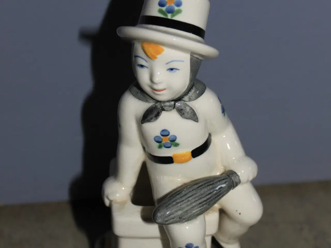 Billede 1 - Aluminia Børnehjælpsfigur Skorstensfejer 1953