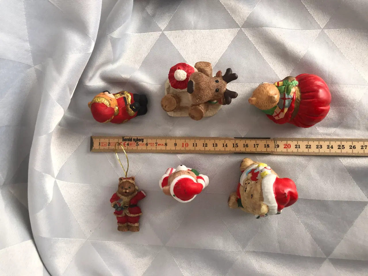 Billede 10 - 5 keramik/polyresin jule figurer