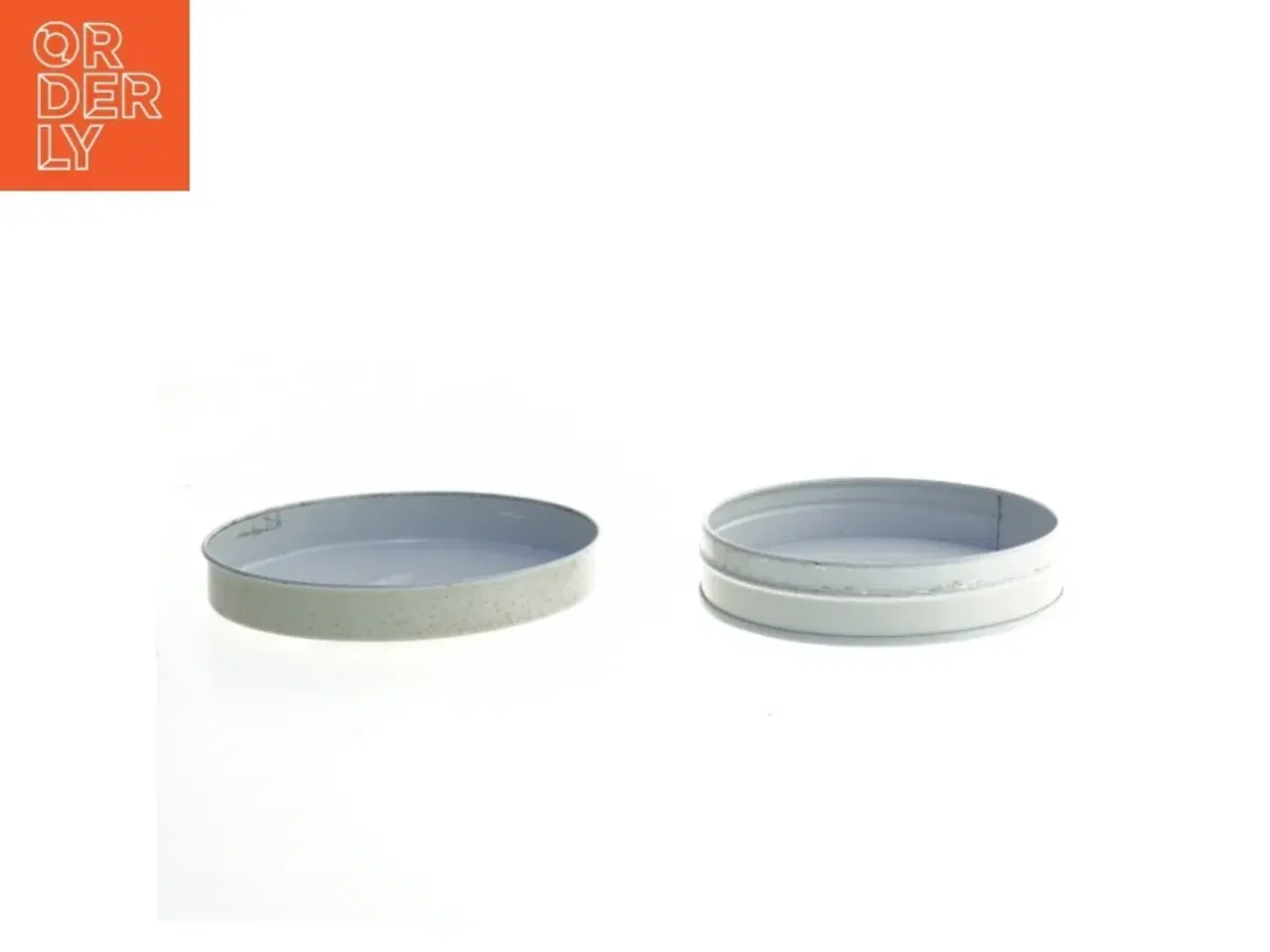 Billede 2 - Rund metal dåse med rosedesign (str. Ø 13 cm)