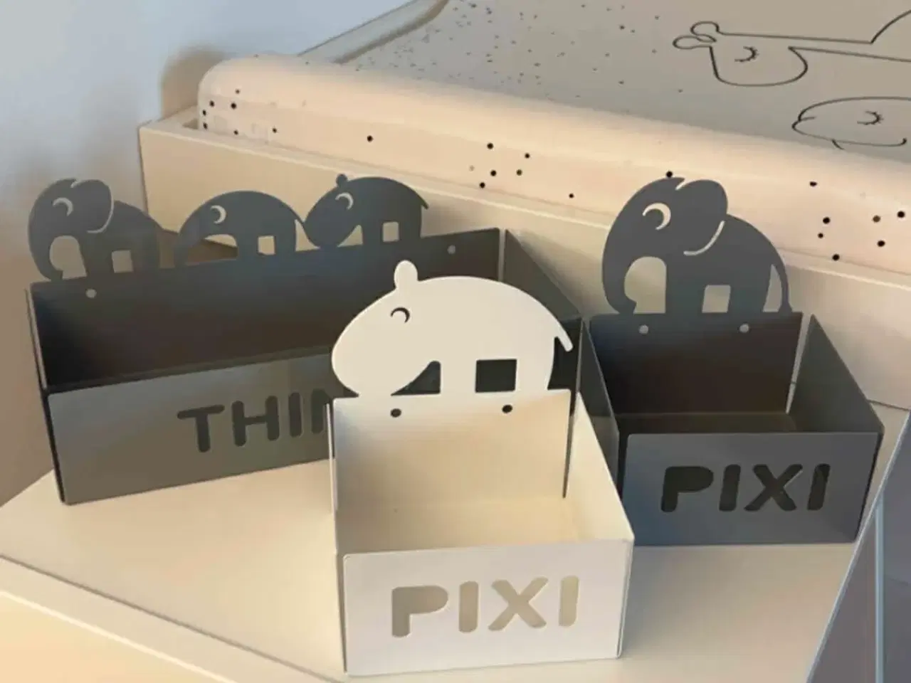 Billede 1 - Done by Deer opbevaringskasser i metal / hylder