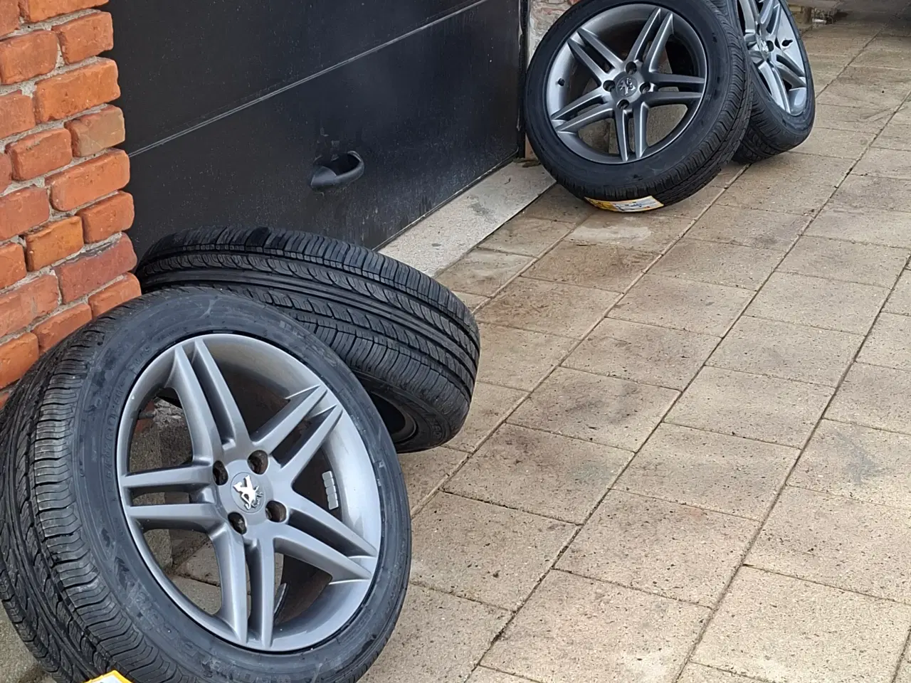 Billede 9 - Fælge med dæk