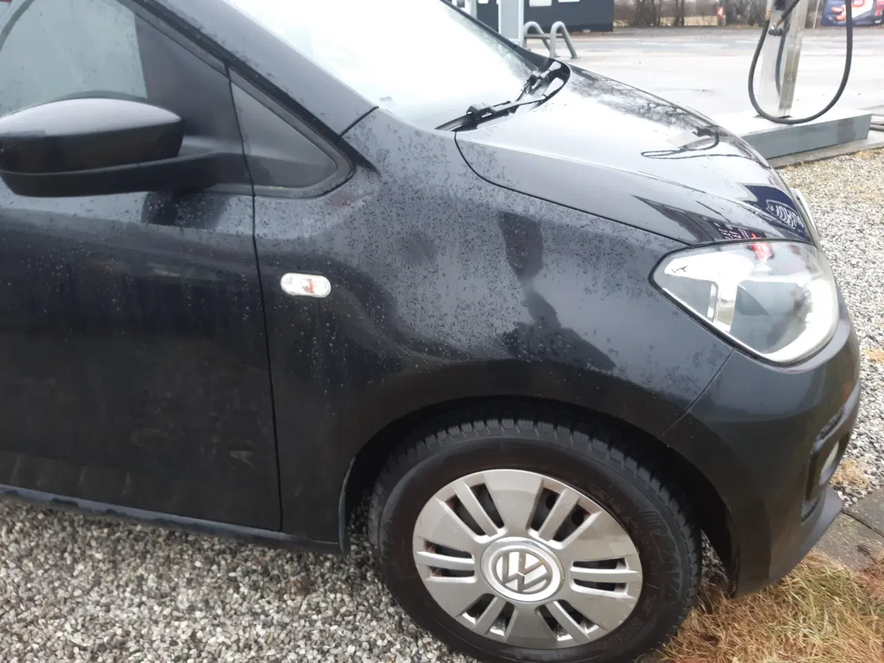 Billede 2 - VW PU. Synet. Sortmetal  Ingen rust ved tankdæksel