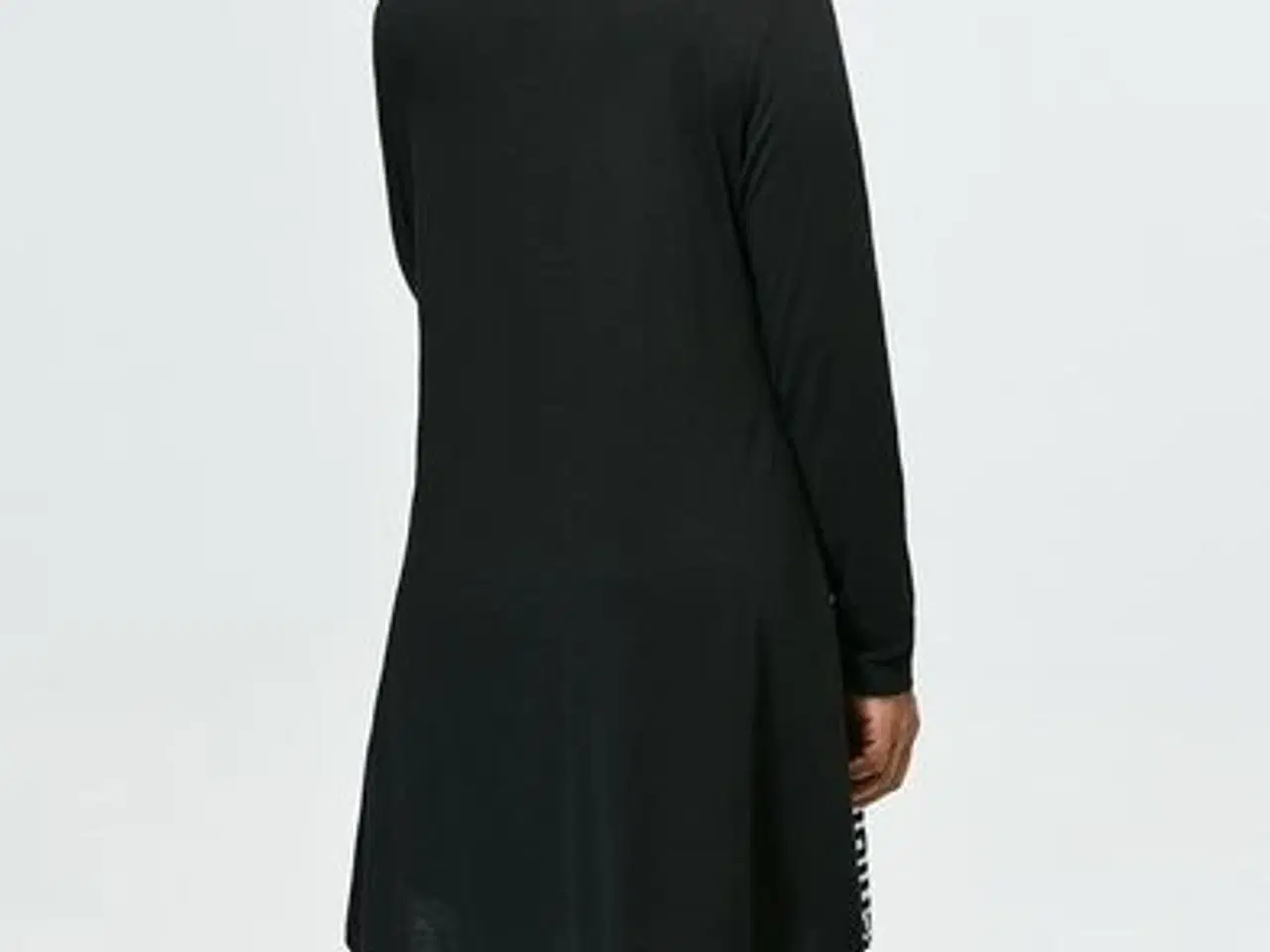 Billede 4 - kjole-mini m. asymetrisk mønster. str: XL