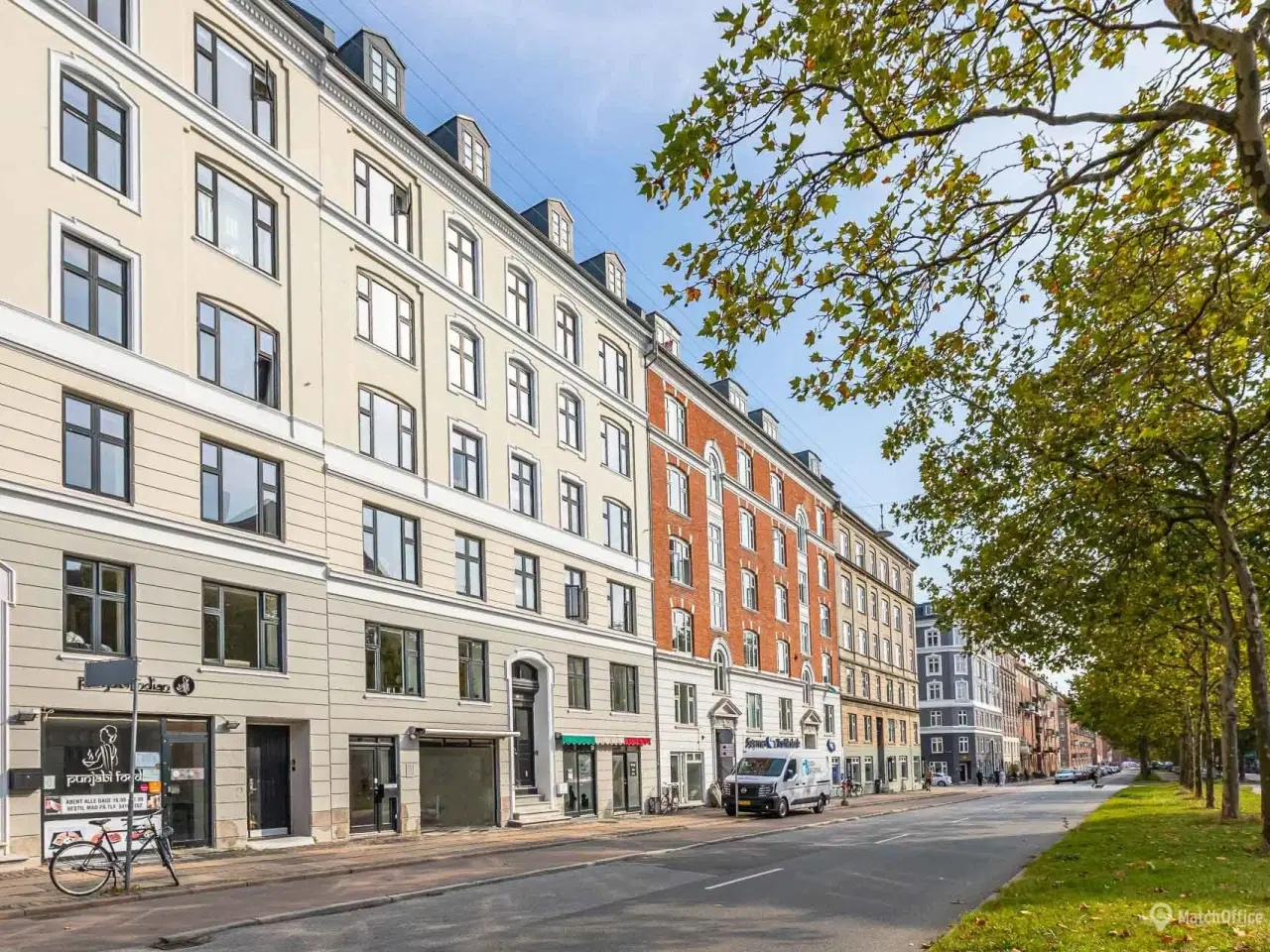 Billede 1 - Butik på 66 m² med stort vinduesparti mod gaden - 3 måneders lejefrihed ved indflytning