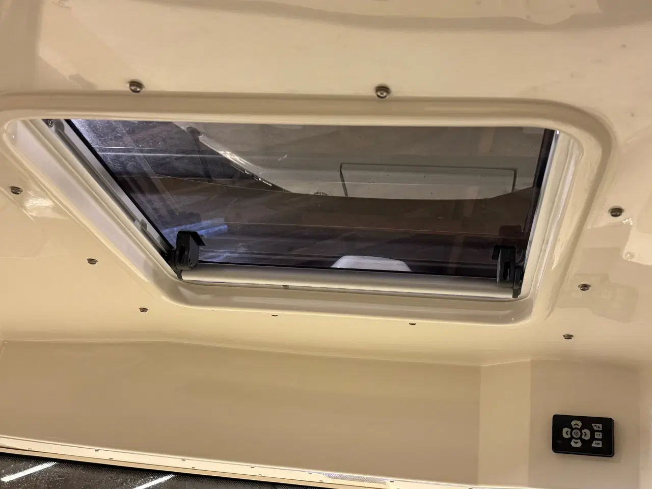 Billede 29 - Captur 705 Pilothouse med 225 hk Mercury-EFI DS 3,4L V6 XL - alt i udstyr.