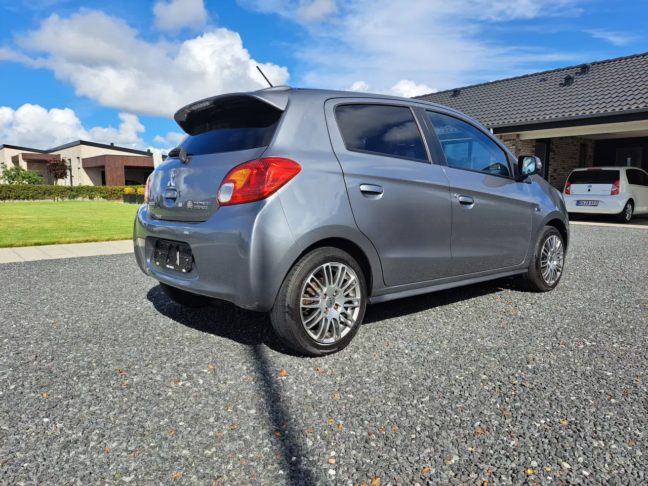 Billede 3 - Rigtig fin Mitsubishi space star 
