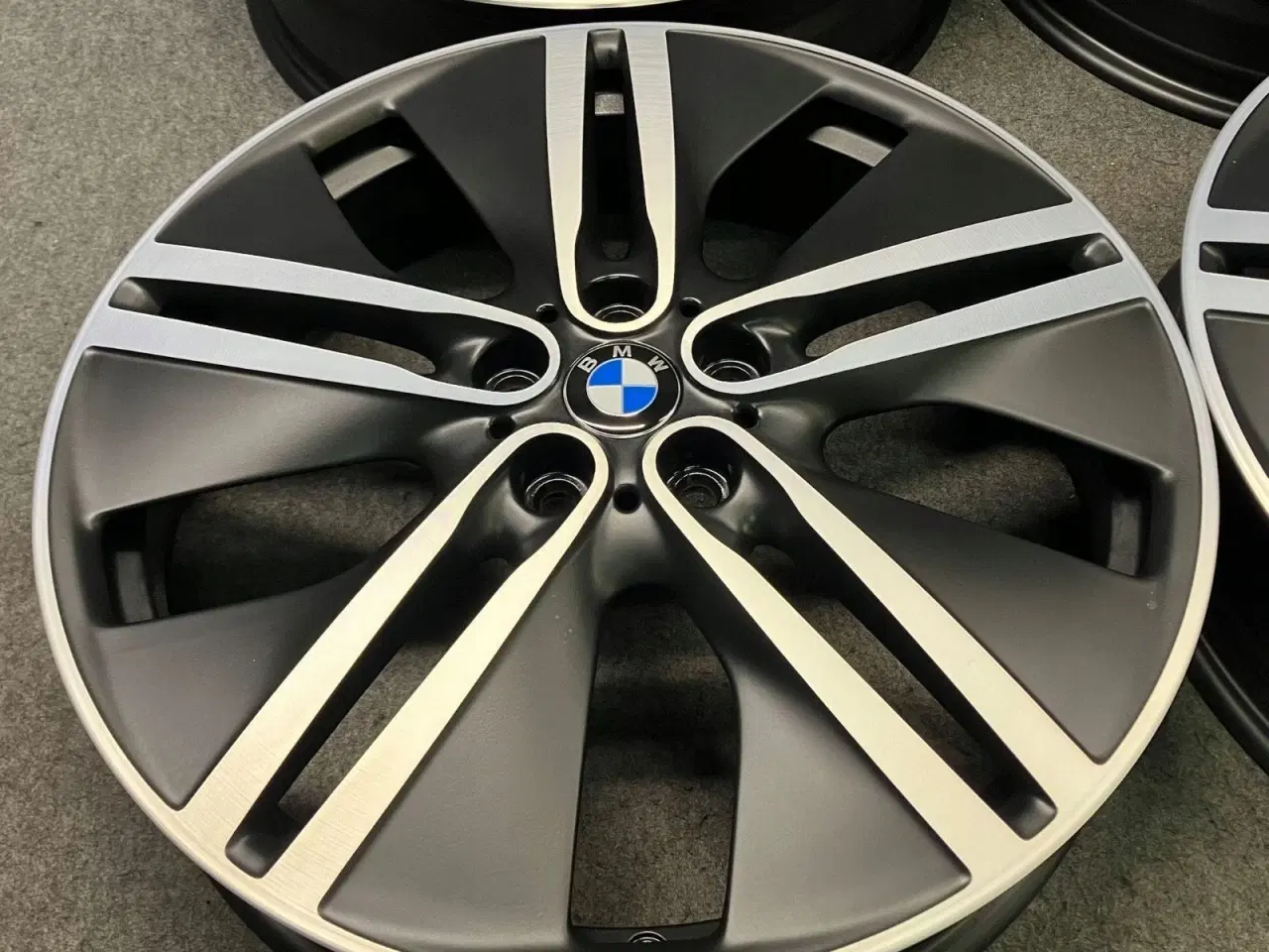 Billede 4 - ALUFÆLGE BMW i3 430 20"