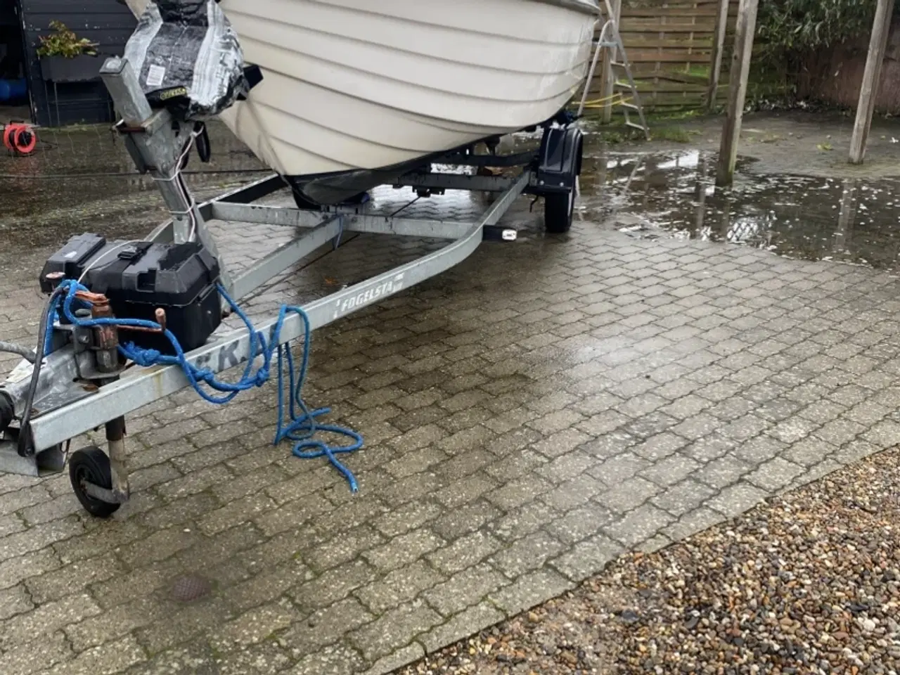 Billede 4 - Styrepultjolle Uttern 51A påhængsmotor Mercury EFI