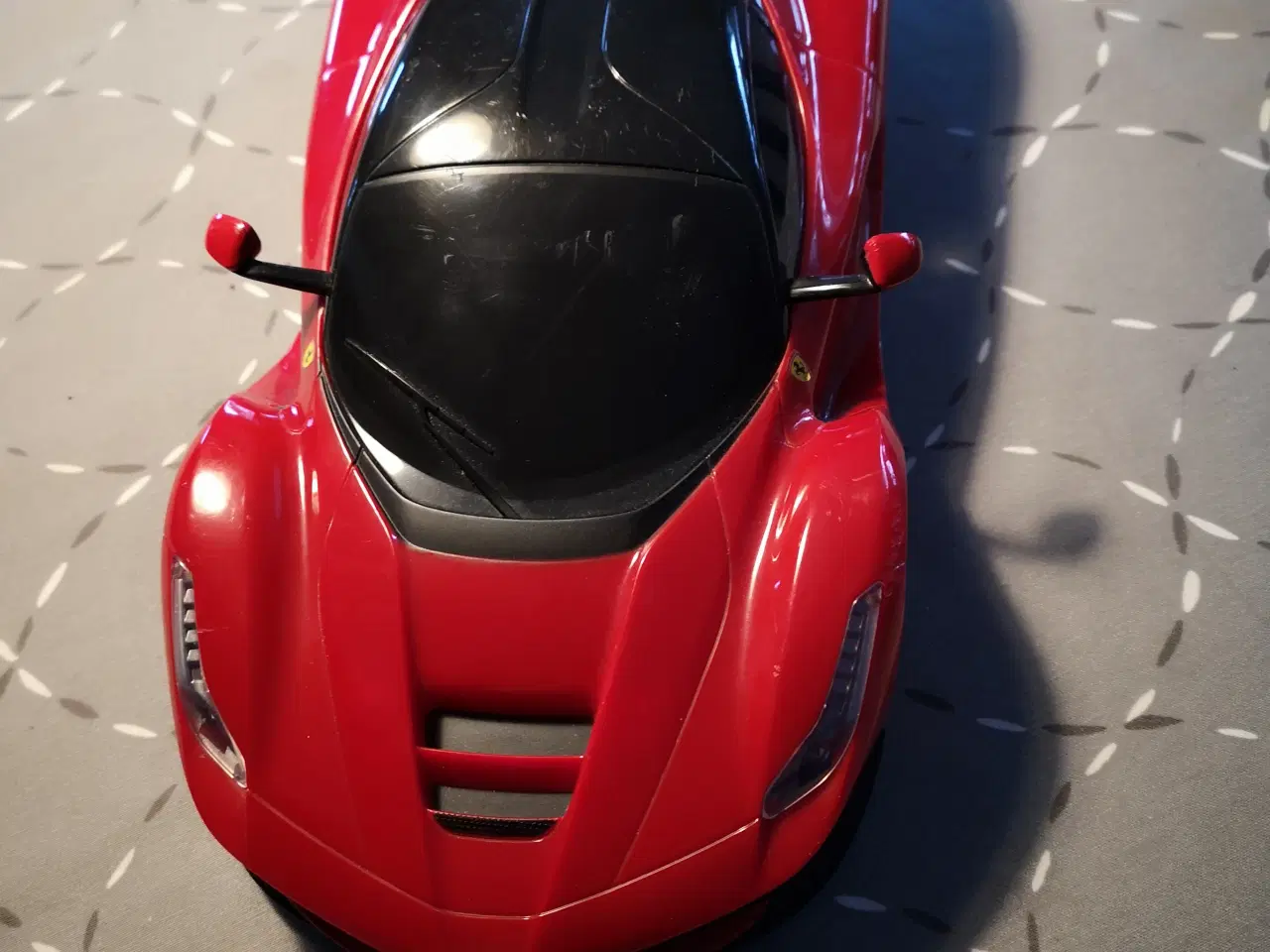Billede 4 - Modelbiler Ferrari og en F10 racer