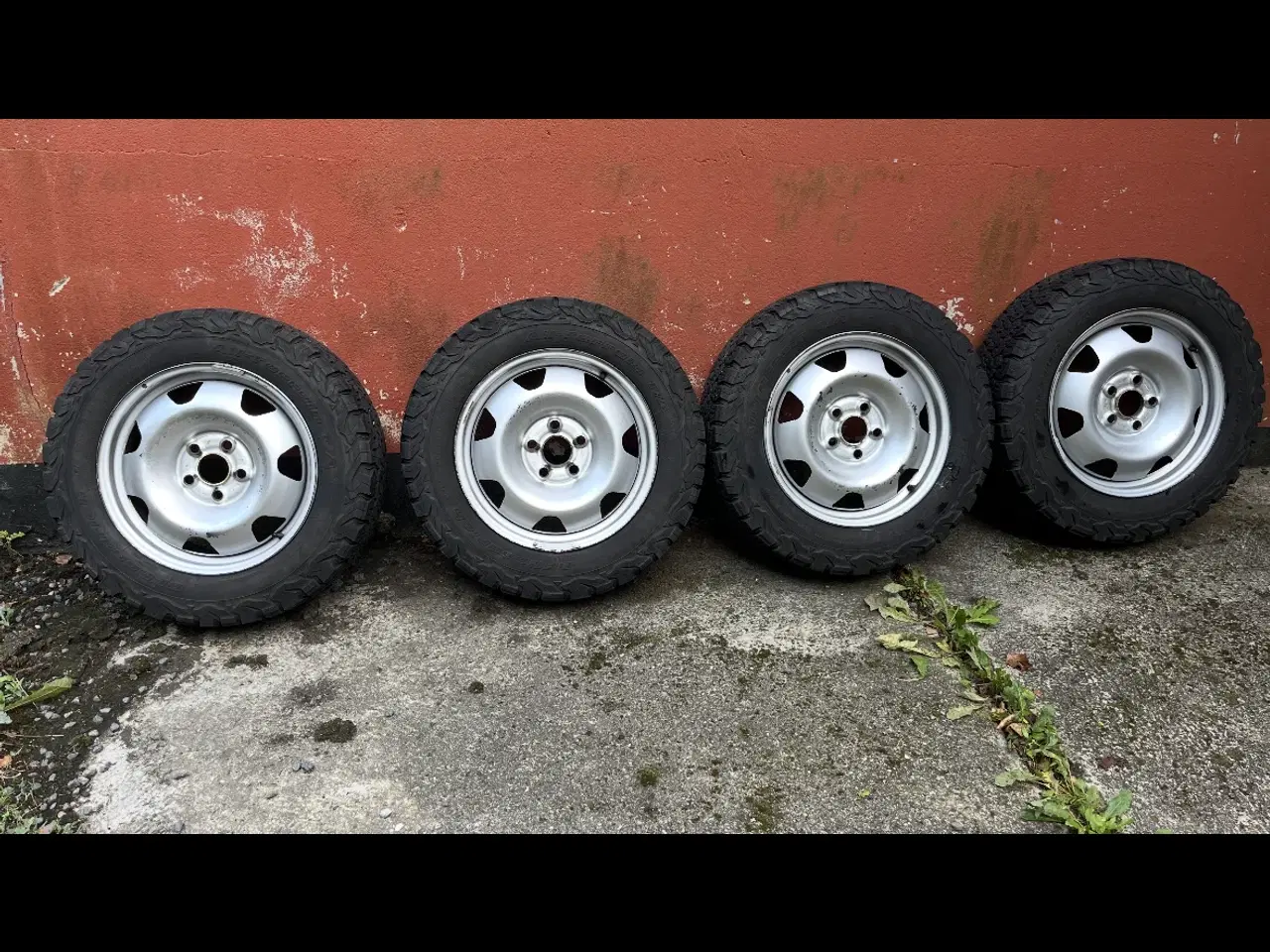 Billede 1 - VW dæk m/ fælge til Transporter T6