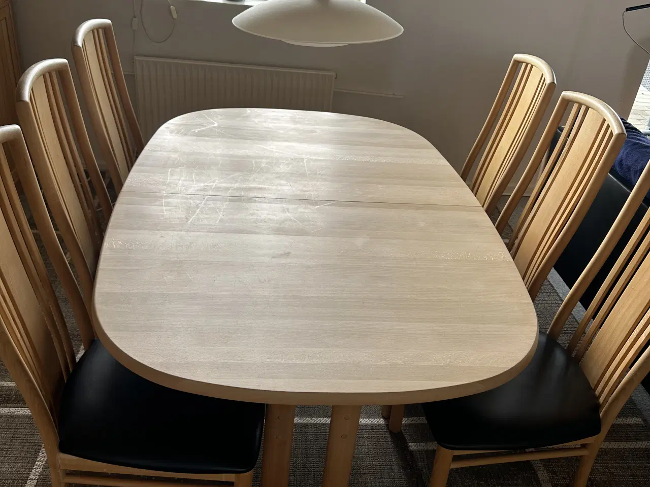 Billede 1 - Spisebord med 6 stole