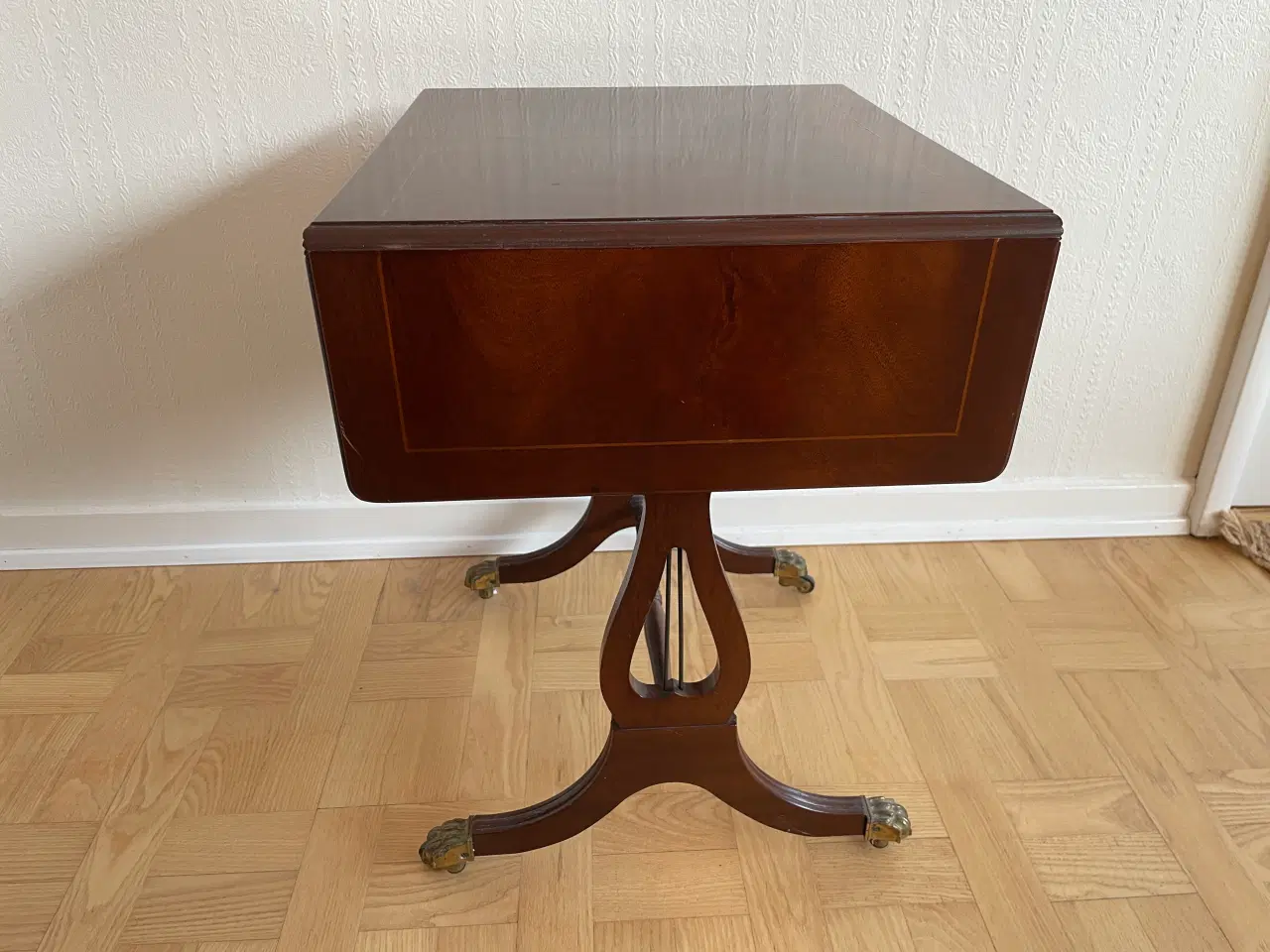 Billede 3 - Fint lille mahogni bord