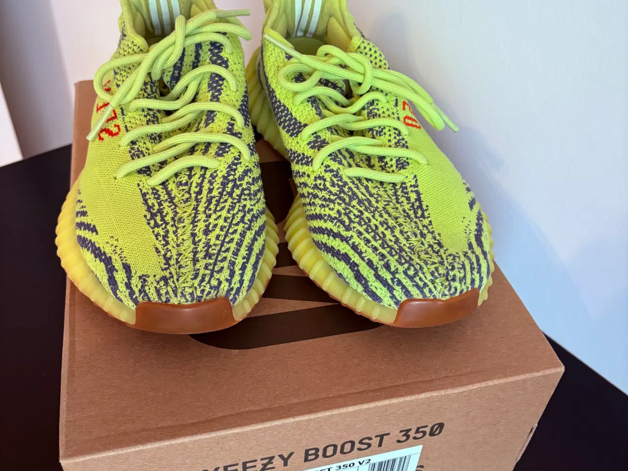 Billede 2 - Adidas Yeezy Boost 350 V2 - Semi Frozen Yellow