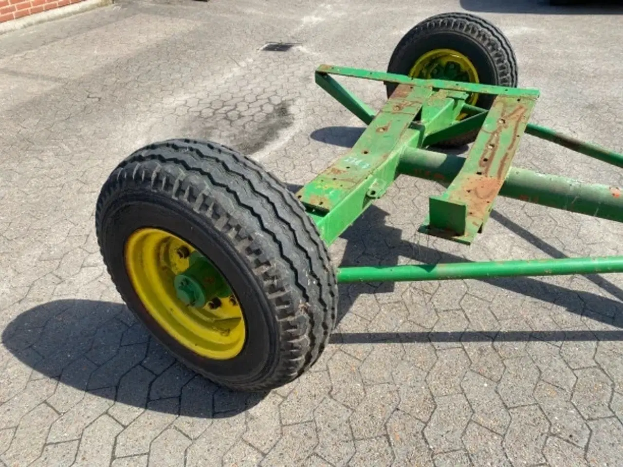 Billede 15 - John Deere skærebordsvogn 16"