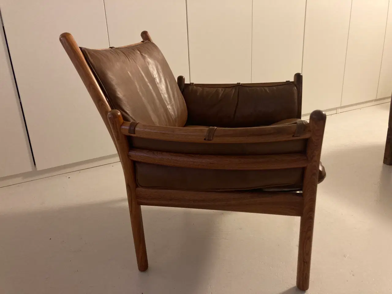 Billede 2 - Illum Wikkelsø: 2 Genius lænestole og 1 fodskammel