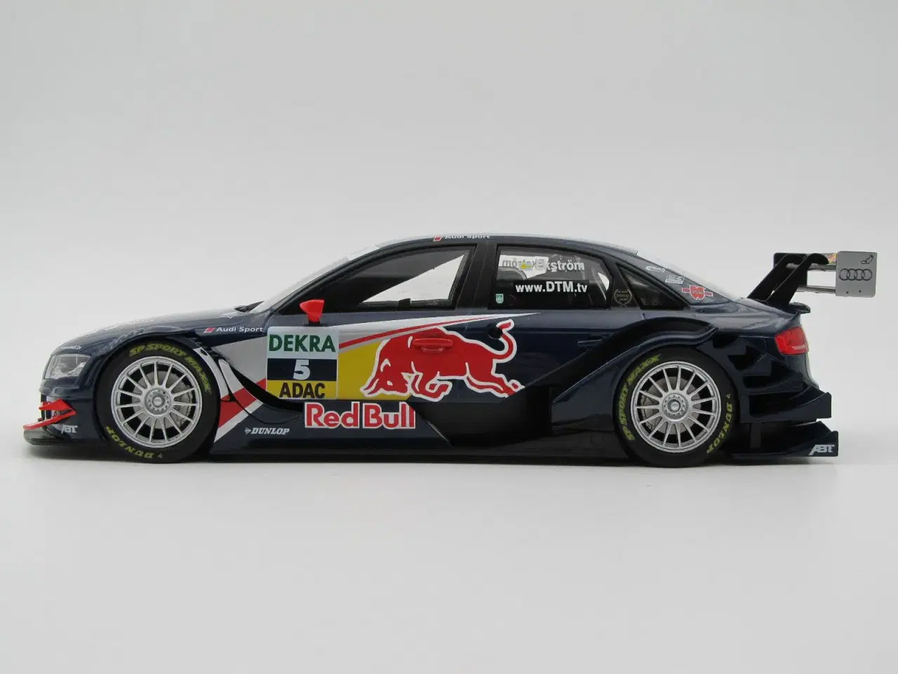 Billede 3 - 2009 Audi A4 DTM #5 Mathias Eksrtöm 1:18