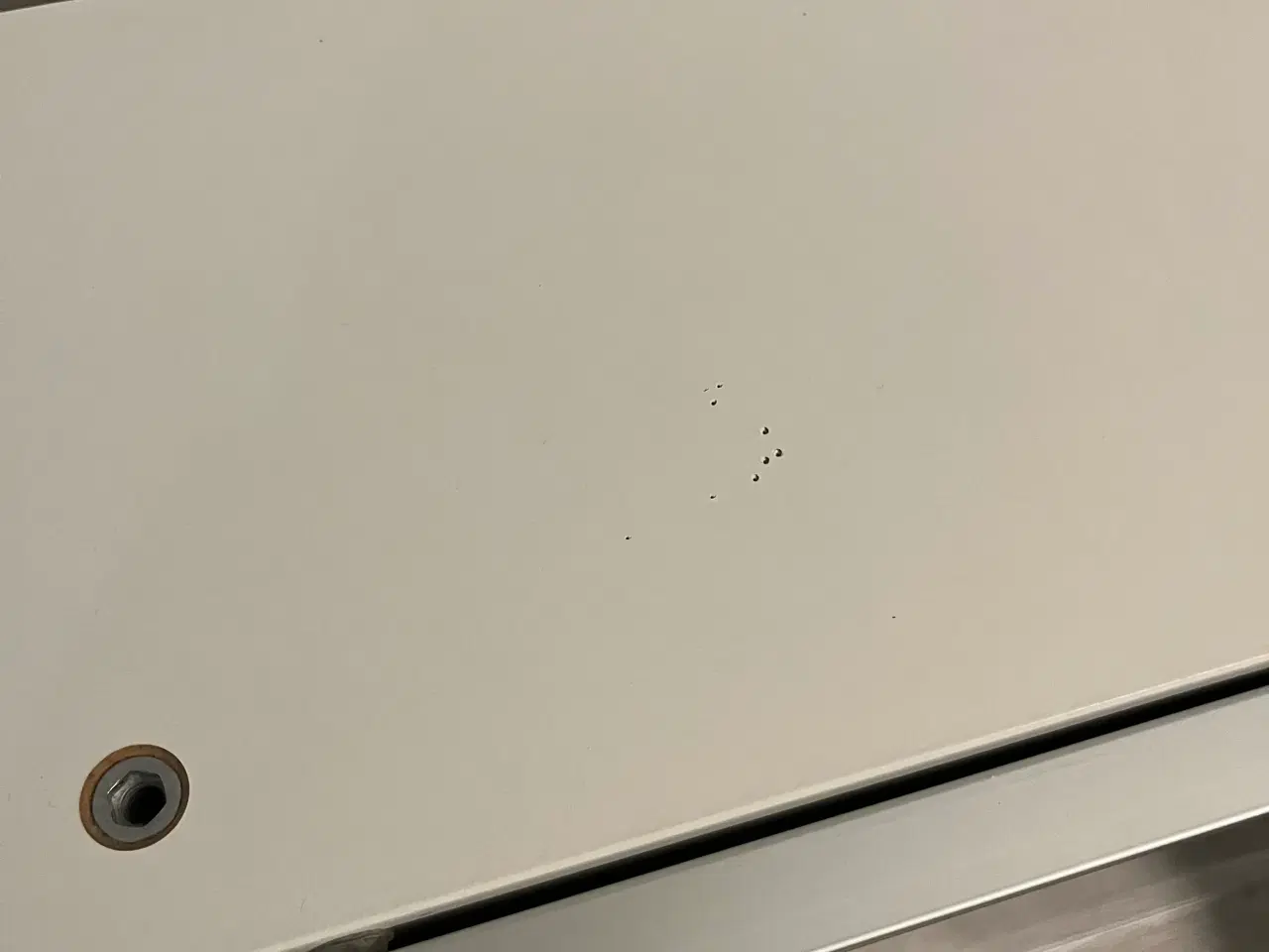 Billede 8 - Væghængt skab