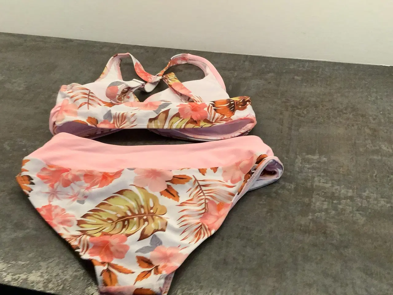 Billede 2 - Bikini str 36