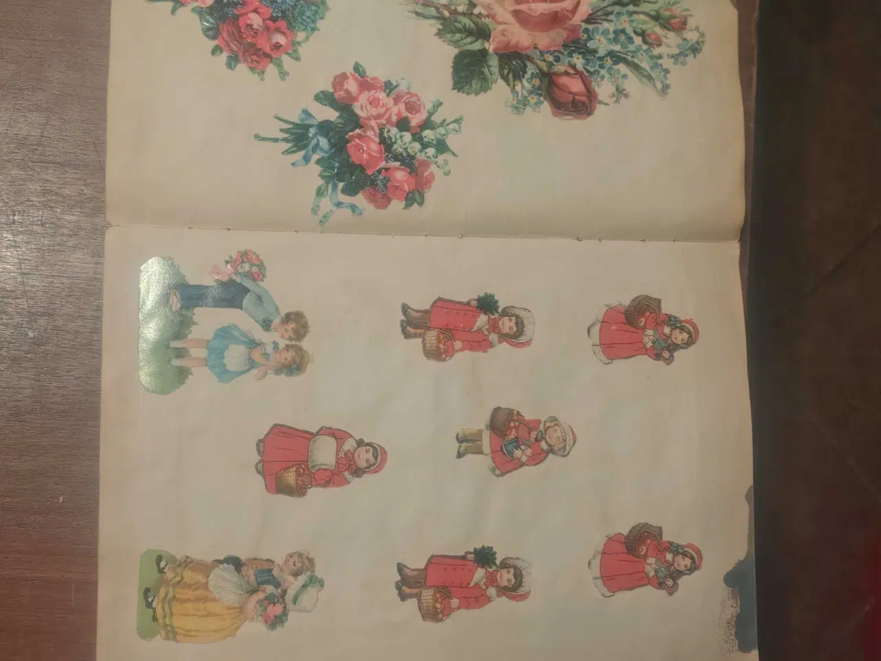 Billede 11 - Gammel bog med mange glansbilleder 