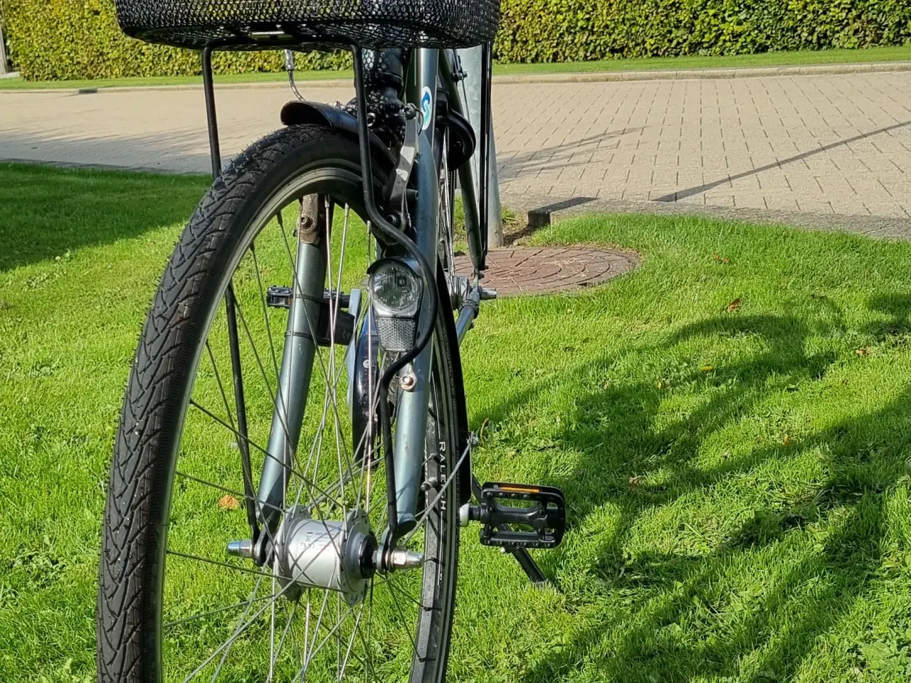 Billede 3 - Raleigh Shopping Alu Damecykle sælges.