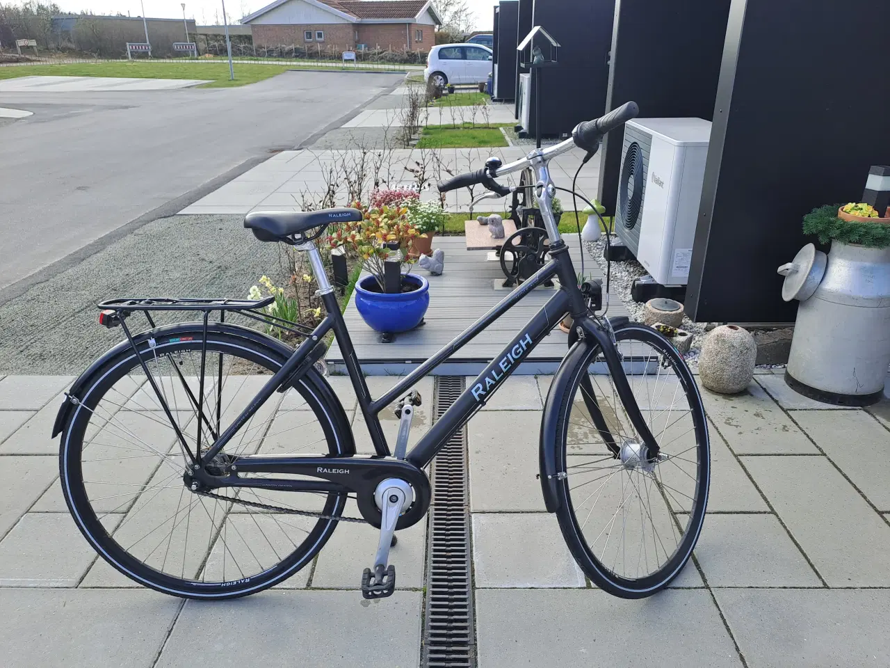 Billede 2 - Som ny Raleigh 52'  28' Hjul Letvægt