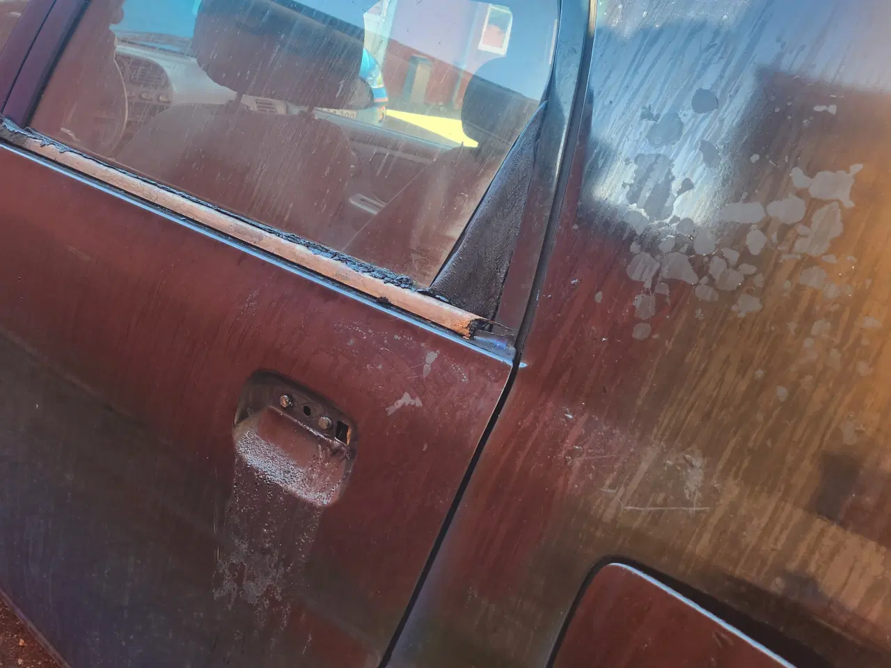 Billede 9 - Brandskadet over 1 år til syn. Sælges for skrot pr