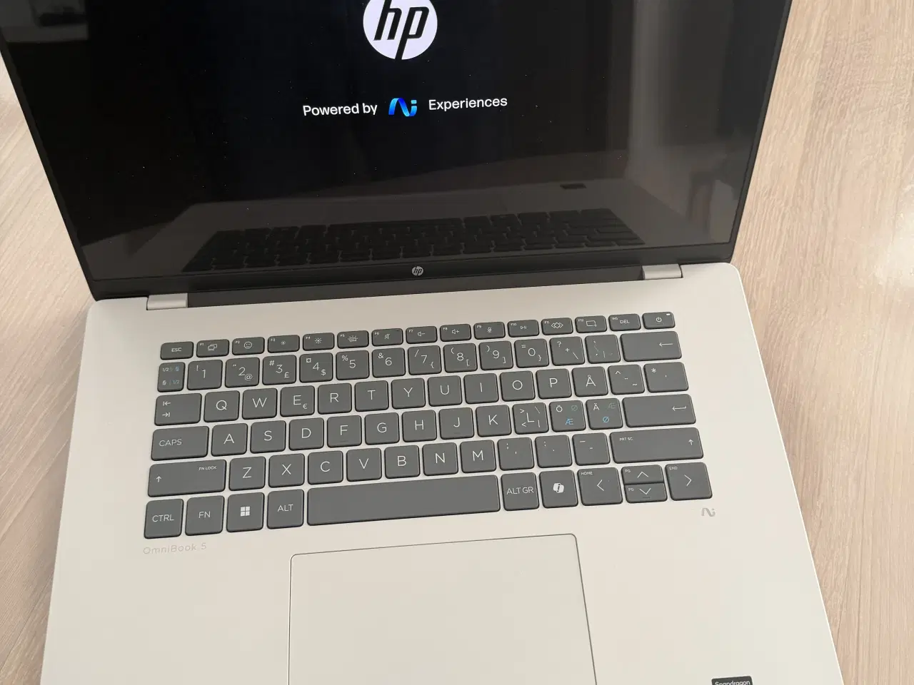 Billede 1 - HP OmniBook 5 16 snap-8C/32/1024/OLED 16"