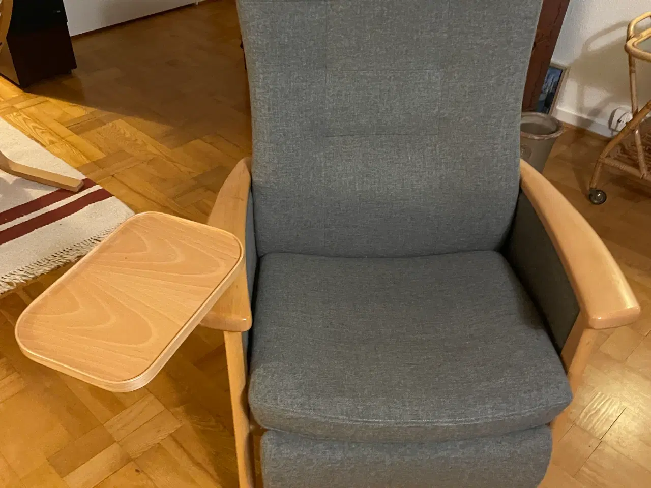 Billede 1 - Farstrup hvilestol med fodstøtte og vippefunktion