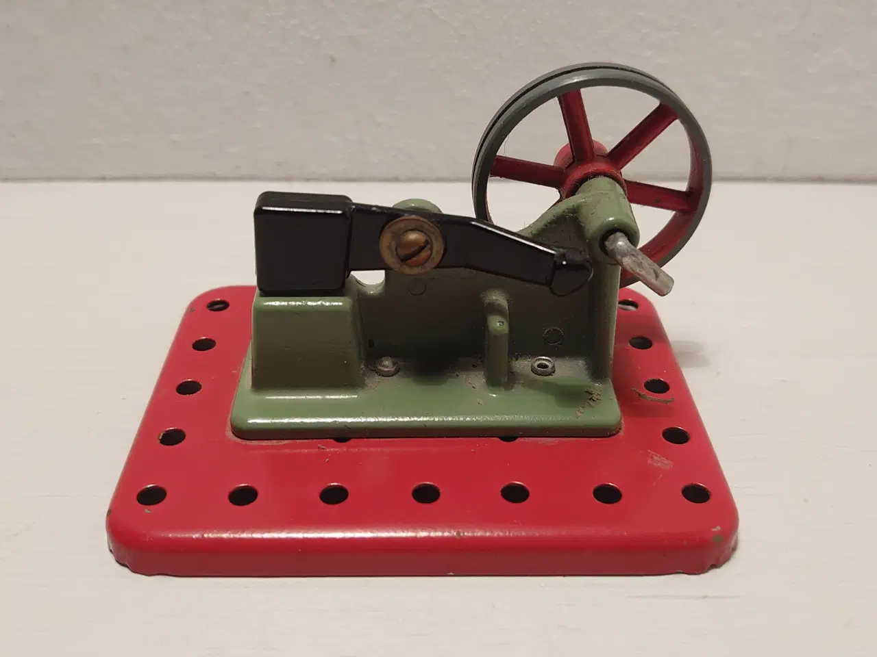Billede 2 - Mamod hammer til dampmaskine. Engelsk ca. 1970.