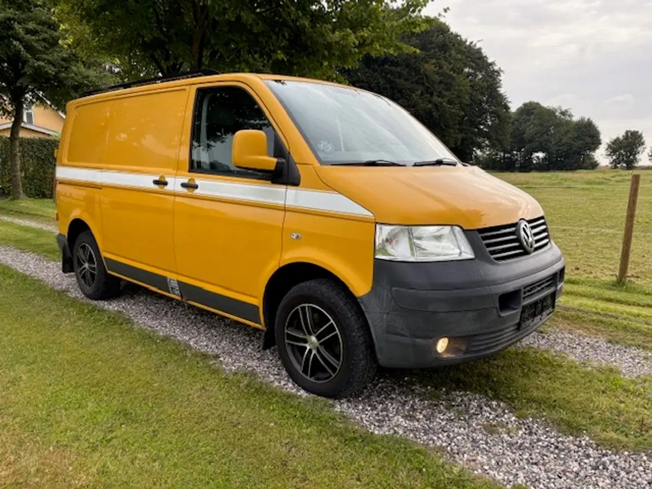 Billede 2 - VW Transporter 2,5 TDi 174 Aut. kort Nysynet