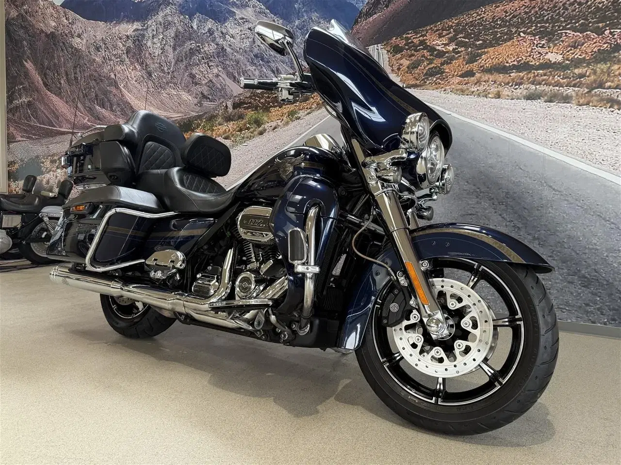Billede 3 - Harley-Davidson FLHTKSE Ultra Limited CVO ANNIVERSARY 117"