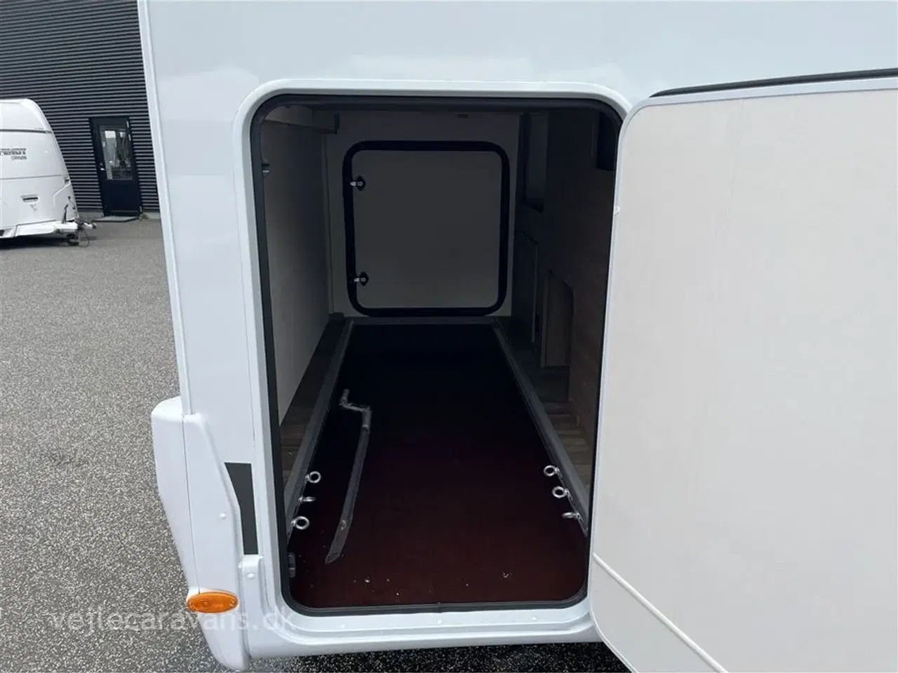 Billede 5 - 2025 - Carado V337 PRO+