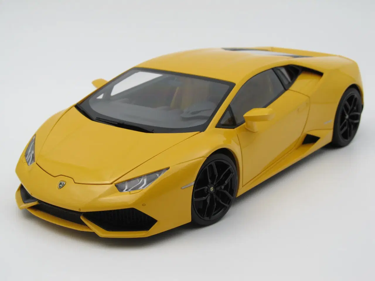 Billede 1 - 2014 Lamborghini Huracán LP610-4 - AUTOart 1:18