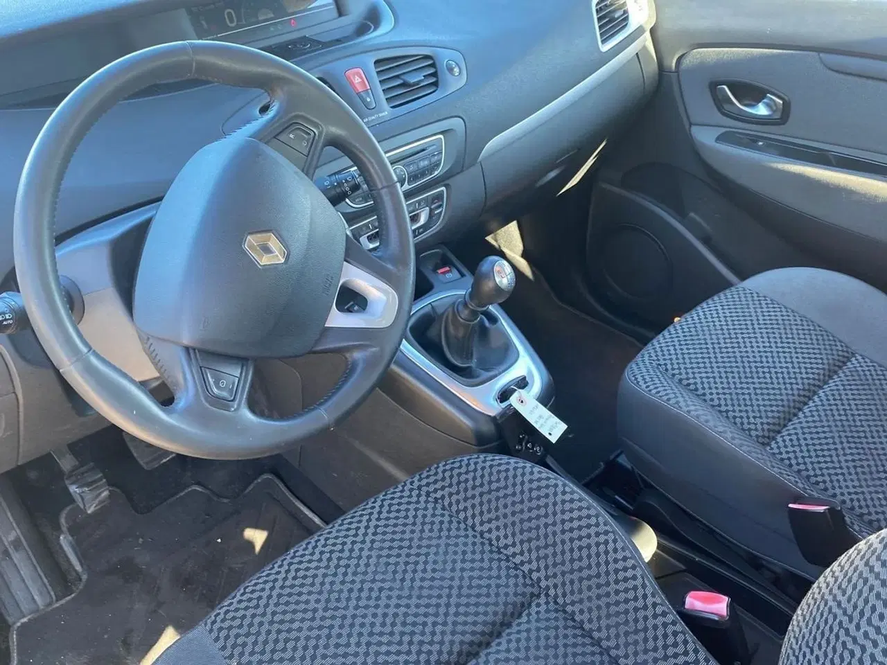Billede 8 - Renault Scénic 1,5 DCI FAP Authentique 95HK 6g