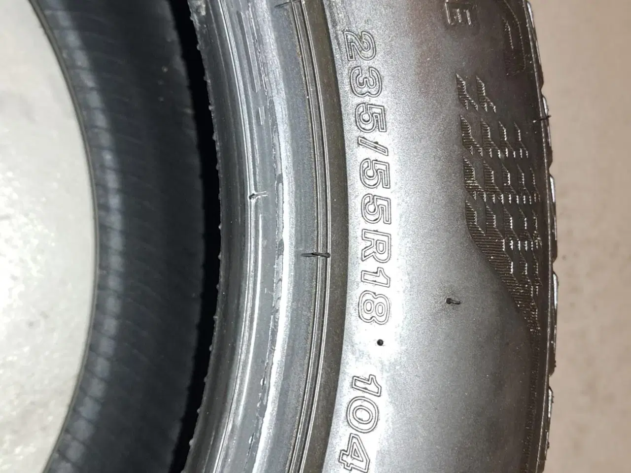 Billede 2 - Brigstone Turanza Dæk 235-55-18 104T