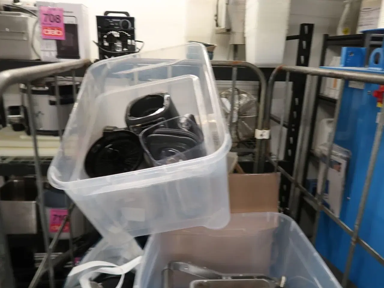 Billede 3 - Vogn med indhold