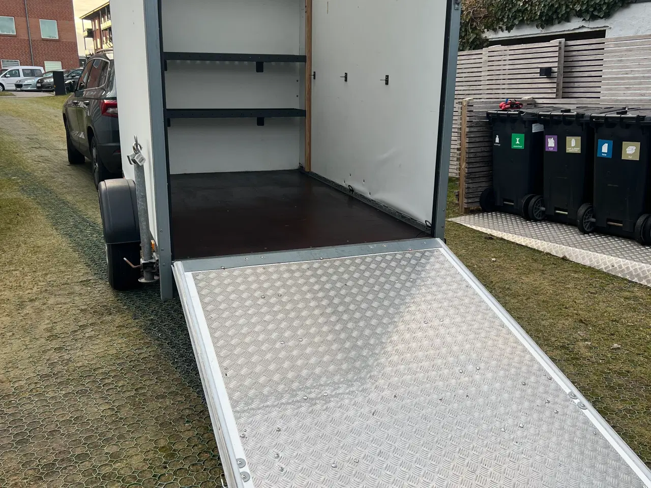 Billede 17 - Brenderup med rampe og ståhøjde