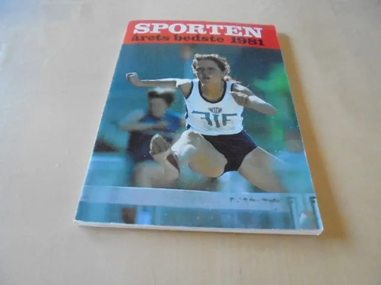 Billede 1 - Sporten - Årets bedste 1981 - god stand   