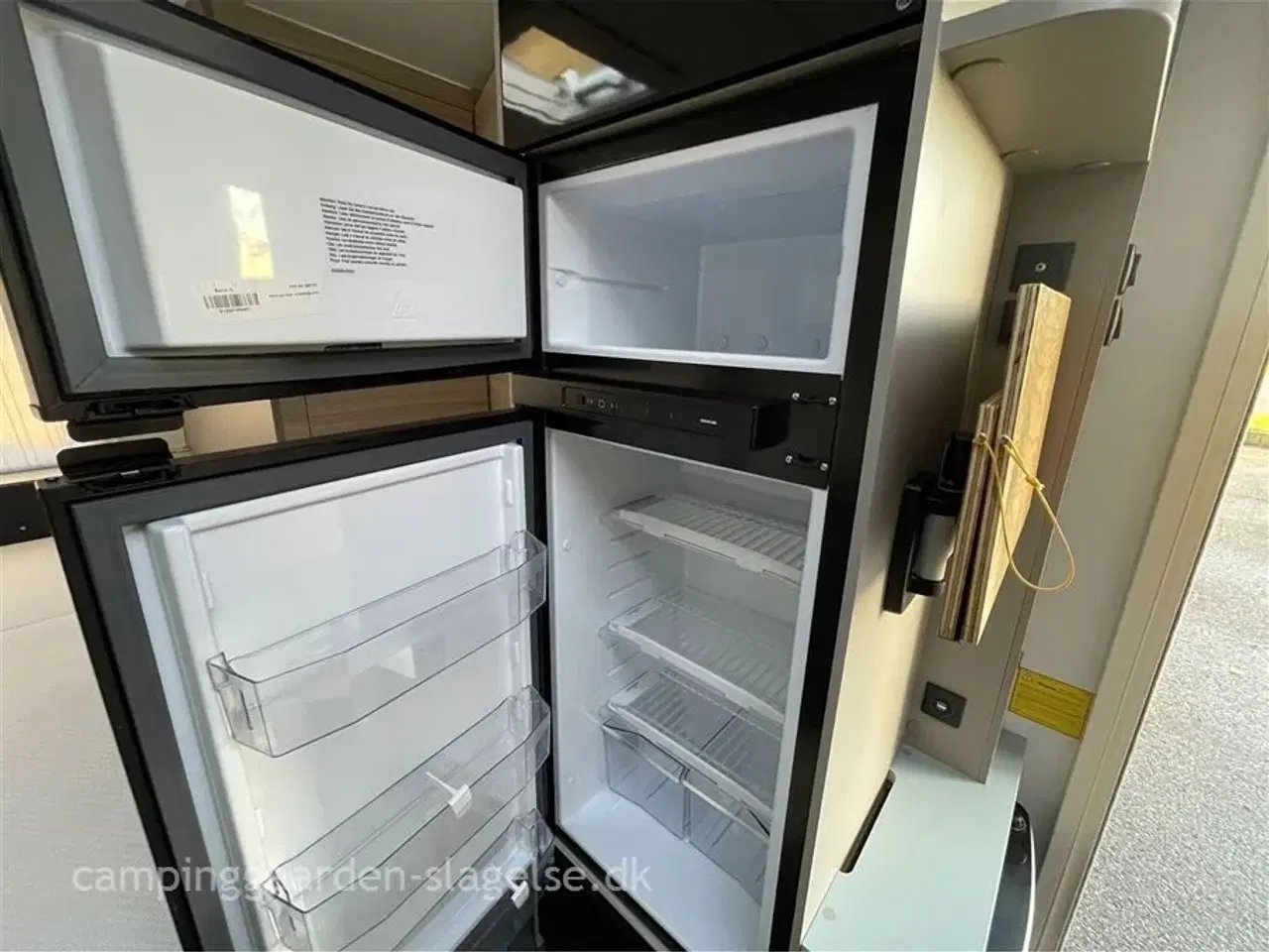 Billede 8 - 2022 - Adria Altea 402 PH Adria Altea 402 – kompakt campingvogn med dobbeltseng