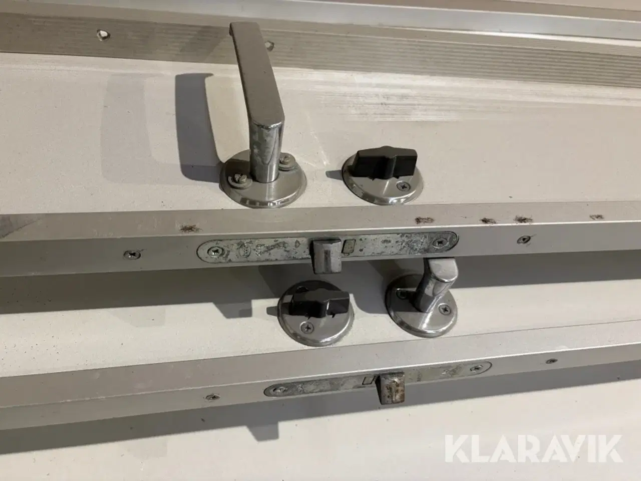 Billede 11 - Skillerumsvægge med døre 2 sektioner