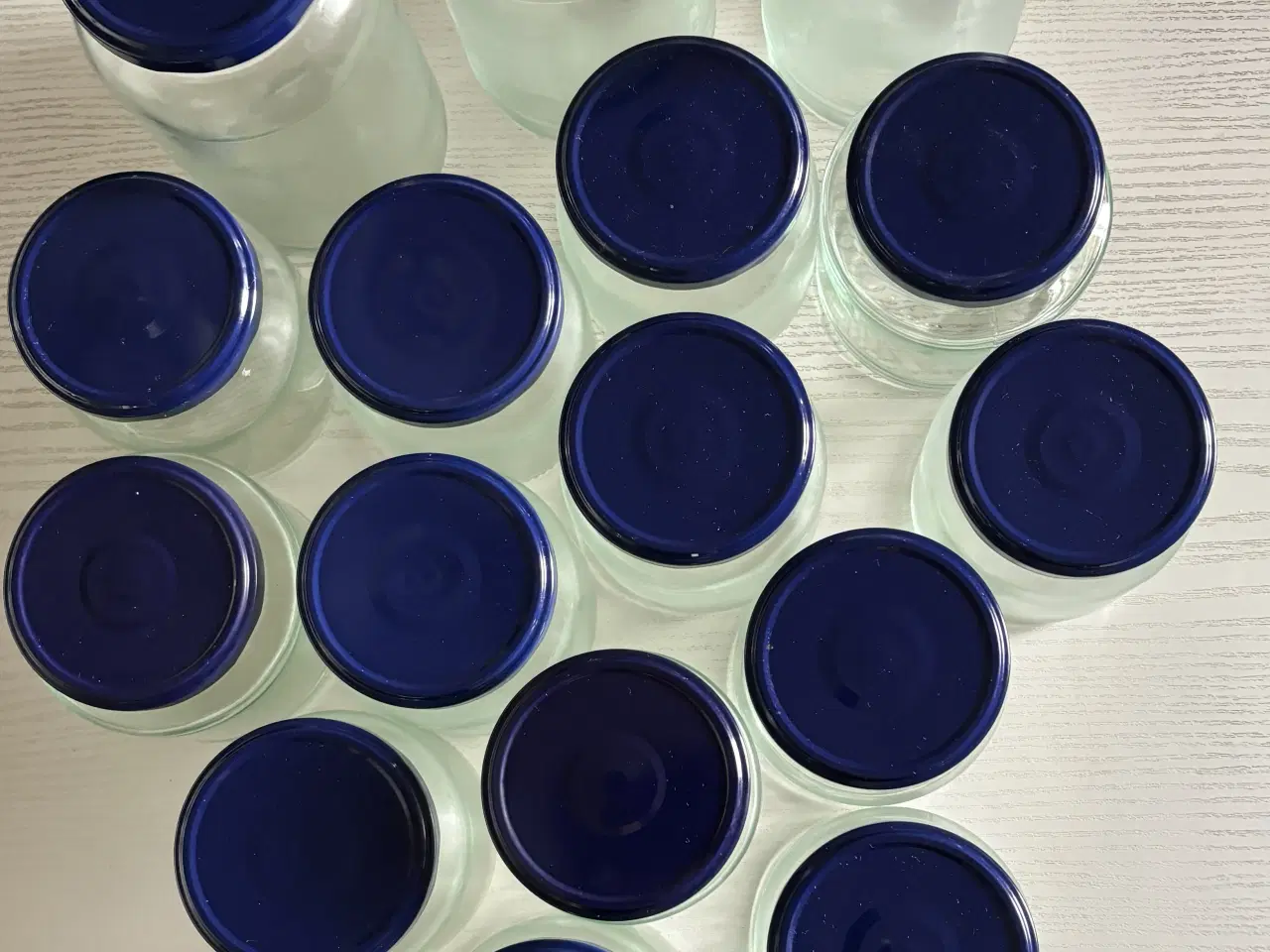 Billede 1 - Glas med blå skruelåg