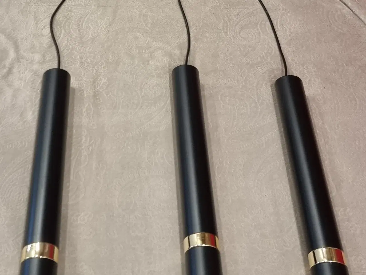 Billede 1 - Smuk Tube pendel / loftlampe med 3 rør