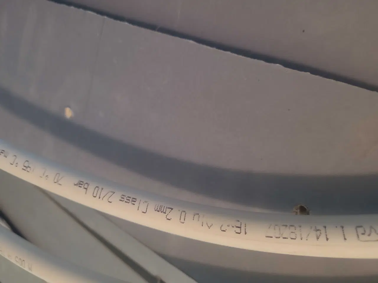 Billede 5 - GIVES BORT: Vådrums gips (GYPROC 13 KLIMA) & 2x pe